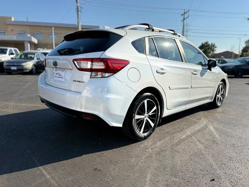 Used 2019 Subaru Impreza 2.0i Premium AWD/4WD image 3