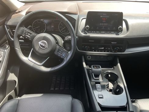 Used 2023 Nissan Rogue SV w/ SV Premium B Package FWD image 14