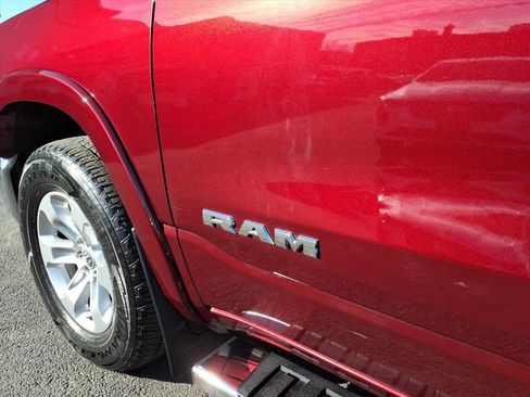 Used 2021 RAM 1500 Laramie image 11
