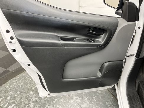 Used 2020 Nissan NV200 S image 6