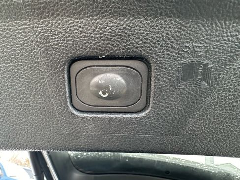 Used 2018 Ford Edge Titanium w/ Equipment Group 301A image 33