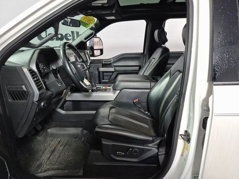 Used 2019 Ford F150 Platinum w/ Equipment Group 701A Luxury image 9