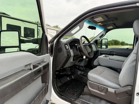 Used 2015 Ford F450 XL w/ Power Equipment Group image 14