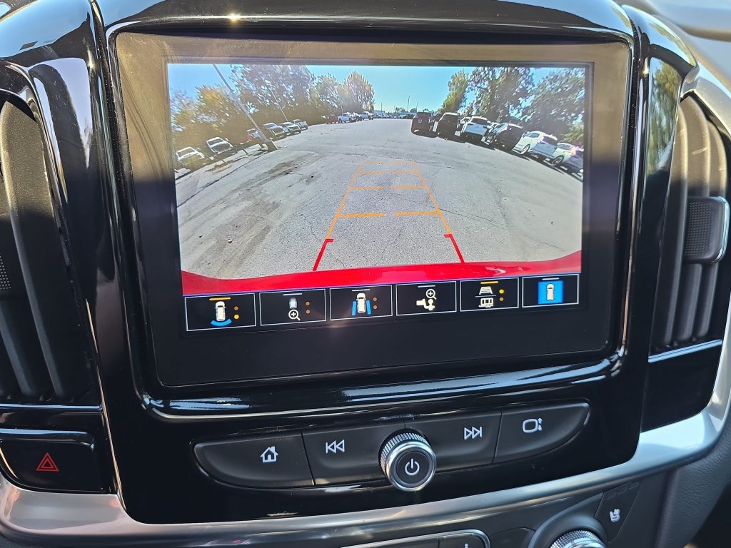 Used 2023 Chevrolet Traverse Premier AWD/4WD image 26