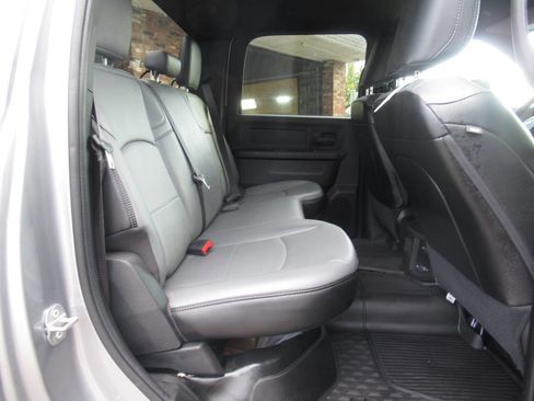 Used 2022 RAM 2500 Tradesman w/ Chrome Appearance Group image 17