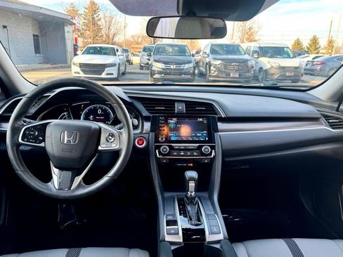Used 2019 Honda Civic EX image 6