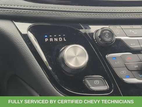 Used 2025 Chrysler Pacifica Limited FWD image 36