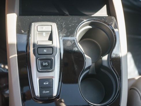 Used 2021 Honda Pilot Touring image 24
