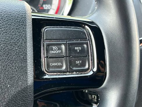 Used 2019 Dodge Grand Caravan SXT FWD image 20