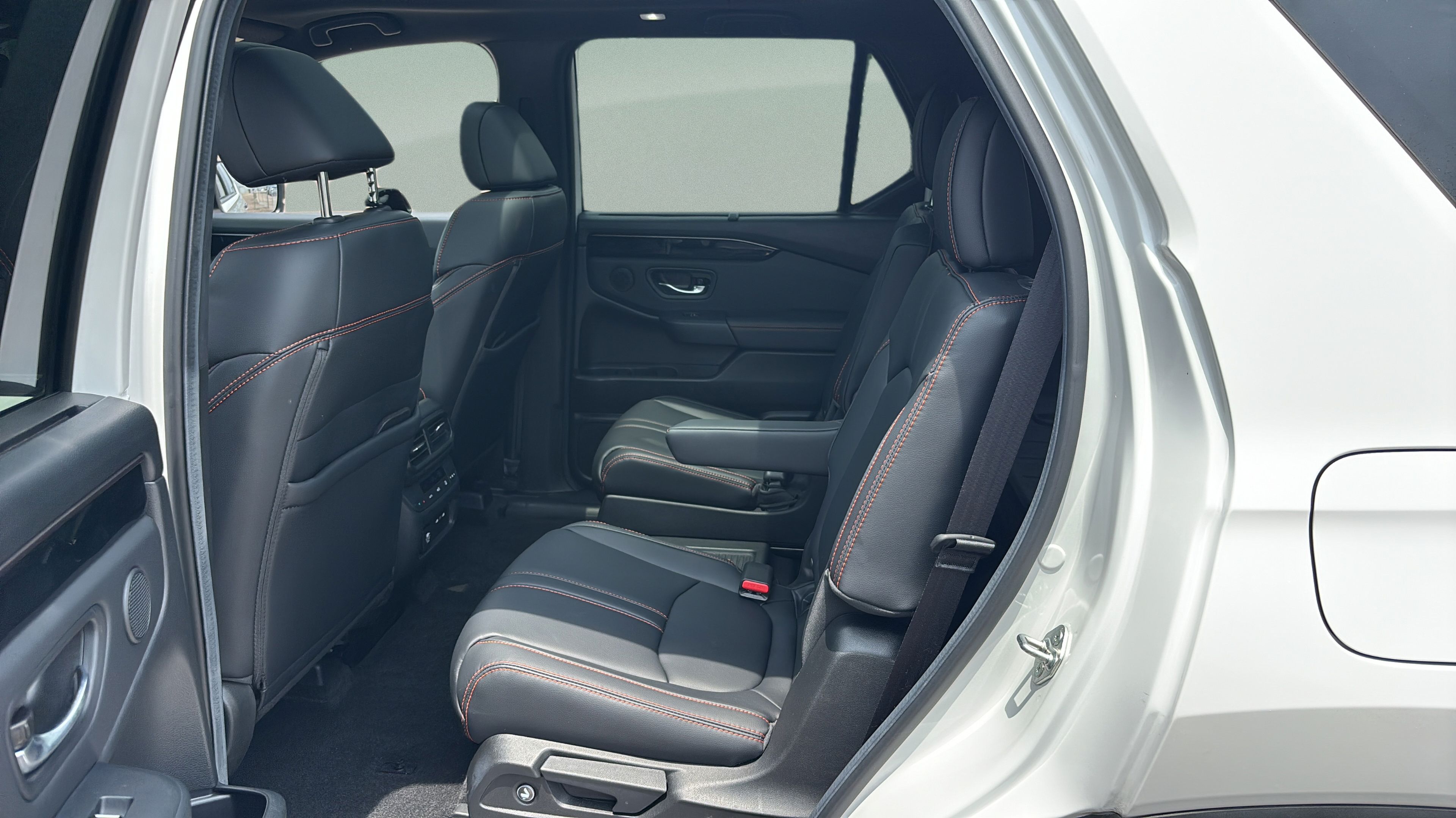 Certified 2025 Honda Pilot TrailSport image 11