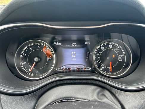 Used 2020 Jeep Cherokee Limited AWD/4WD image 13