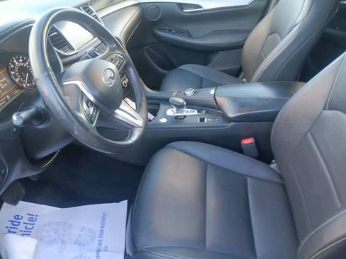 Used 2020 INFINITI QX50 Luxe w/ Navigation Package image 18