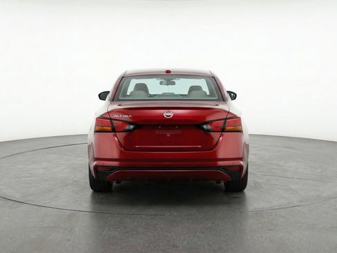 Used 2025 Nissan Altima 2.5 SV image 7