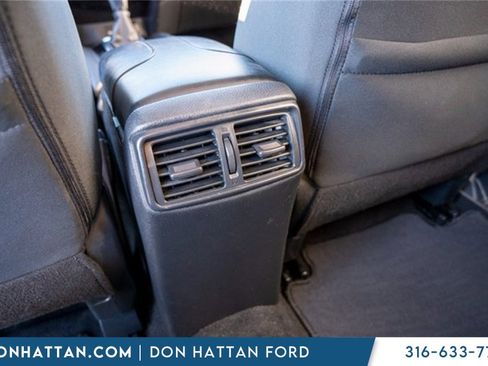 Used 2018 Nissan Rogue SV image 23