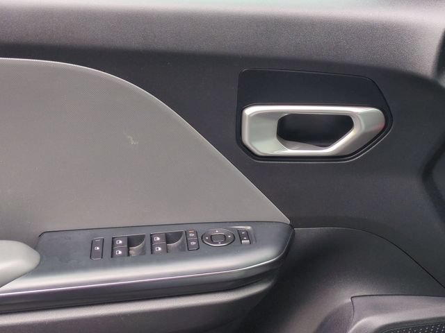 Used 2025 Kia K4 FWD image 12