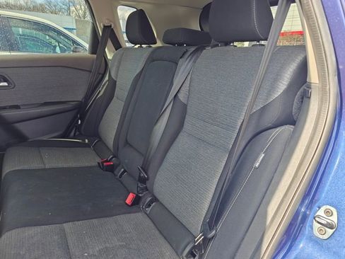 Used 2021 Nissan Rogue SV image 11