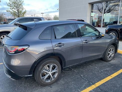 Used 2023 Honda HR-V EX-L image 4