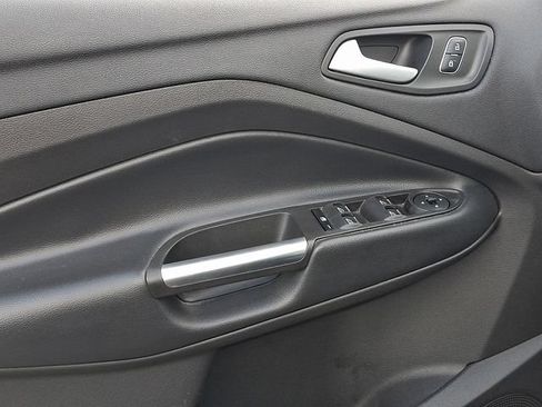 Used 2019 Ford Escape SEL AWD/4WD image 22