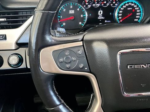 Used 2020 GMC Yukon XL Denali w/ Denali Ultimate Package AWD/4WD image 11