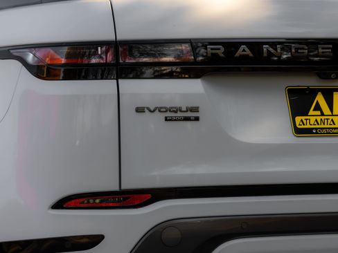 Used 2020 Land Rover Range Rover Evoque R-Dynamic S image 67