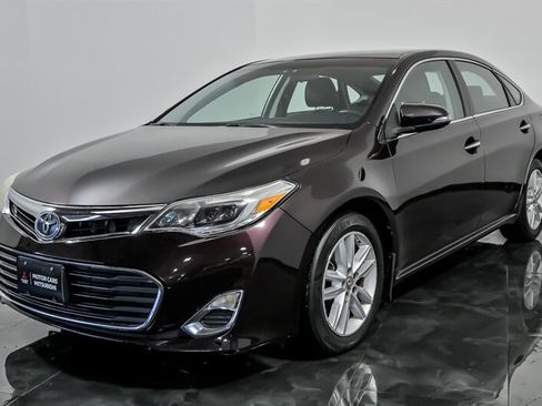 Used 2013 Toyota Avalon XLE image 5