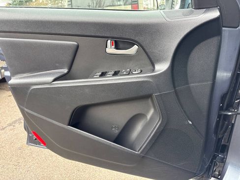 Used 2011 Kia Sportage LX w/ Navigation Pkg image 23