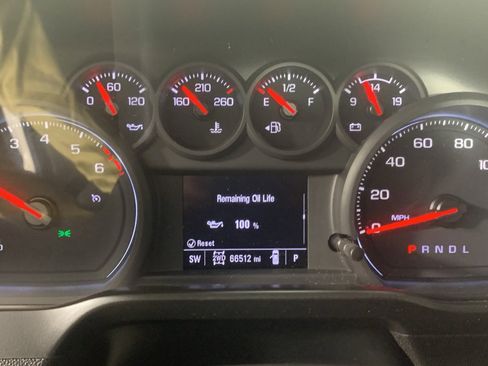 Used 2021 Chevrolet Silverado 1500 Custom image 23