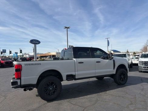 Used 2024 Ford F350 Platinum w/ Tremor Off-Road Package AWD/4WD image 6