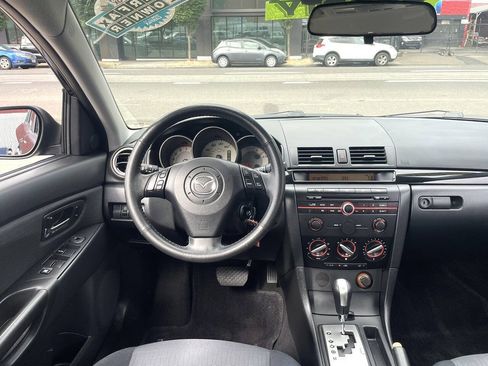 Used 2008 MAZDA MAZDA3 i Touring Value FWD image 17
