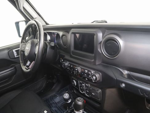 Used 2022 Jeep Wrangler Unlimited Sport image 35