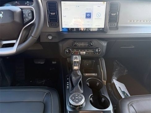 New 2025 Ford Bronco Badlands image 11