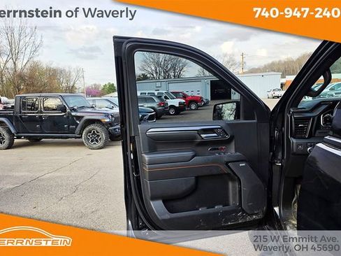 Used 2022 GMC Sierra 1500 AT4 image 14