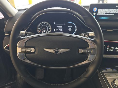 Used 2025 Genesis GV70 2.5T w/ Advanced Package AWD/4WD image 7
