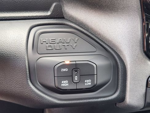 New 2026 RAM 2500 Tradesman AWD/4WD image 19