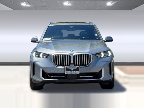 Used 2026 BMW X5 xDrive50e w/ Climate Comfort Package AWD/4WD image 6