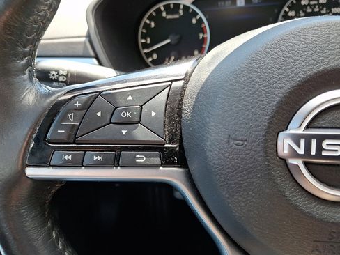 Used 2023 Nissan Altima 2.5 SL AWD/4WD image 22