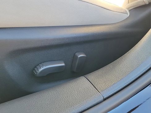 New 2025 Nissan Altima 2.5 SV image 19