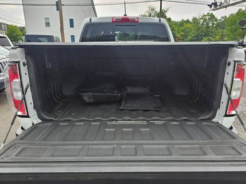 Used 2017 GMC Canyon SLT w/ Trailering Package AWD/4WD image 7