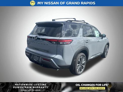 New 2026 Nissan Pathfinder Platinum AWD/4WD image 5
