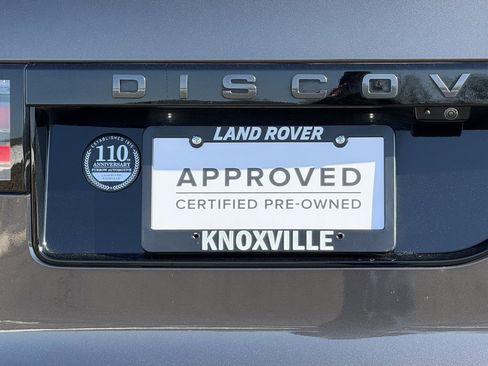 Certified 2025 Land Rover Discovery Dynamic SE image 36