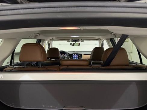 Used 2021 Subaru Outback Touring XT AWD/4WD image 10