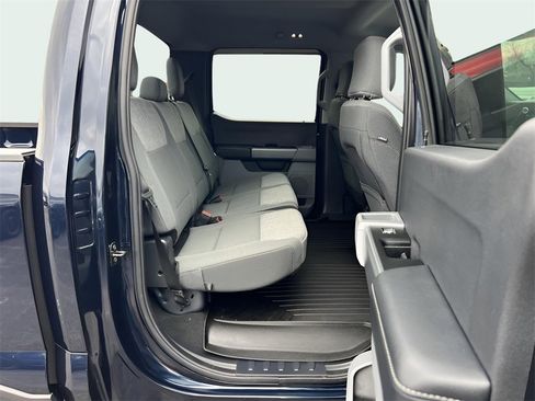 Used 2024 Ford F250 XLT w/ FX4 Off-Road Package image 16