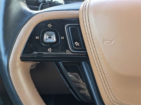 Used 2023 Lincoln Aviator Black Label w/ Dynamic Handling Package image 29