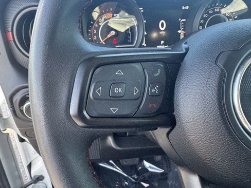 Used 2024 Jeep Wrangler Unlimited Rubicon image 16