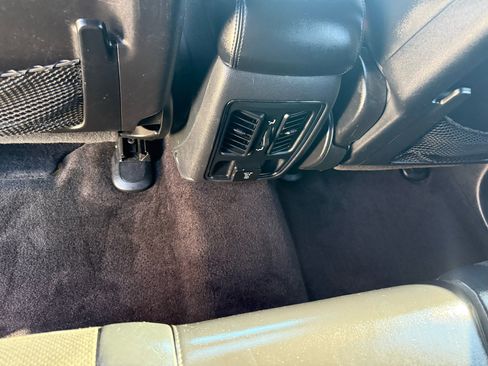 Used 2015 Jeep Grand Cherokee Altitude image 40