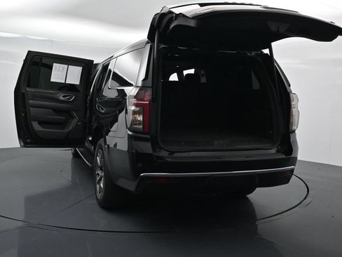 Used 2024 Chevrolet Suburban LT w/ LT Signature Plus Package RWD image 43