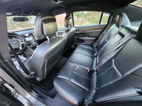Used 2012 Chrysler 200 Limited image 30