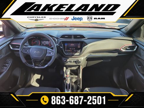 Used 2022 Chevrolet TrailBlazer RS w/ Technology Package FWD image 13