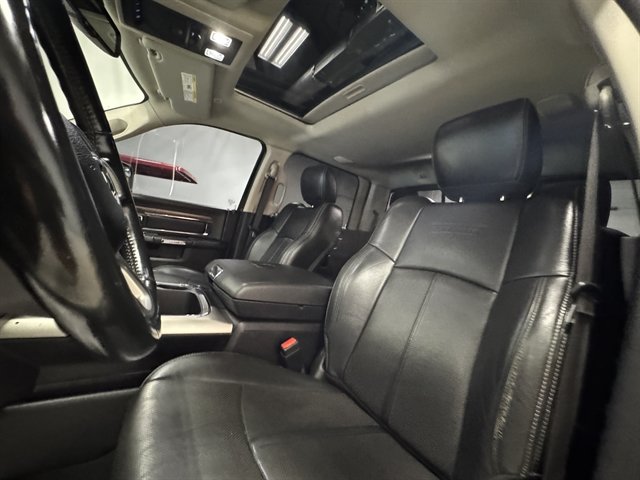 Used 2017 RAM 1500 Laramie w/ Convenience Group AWD/4WD image 20