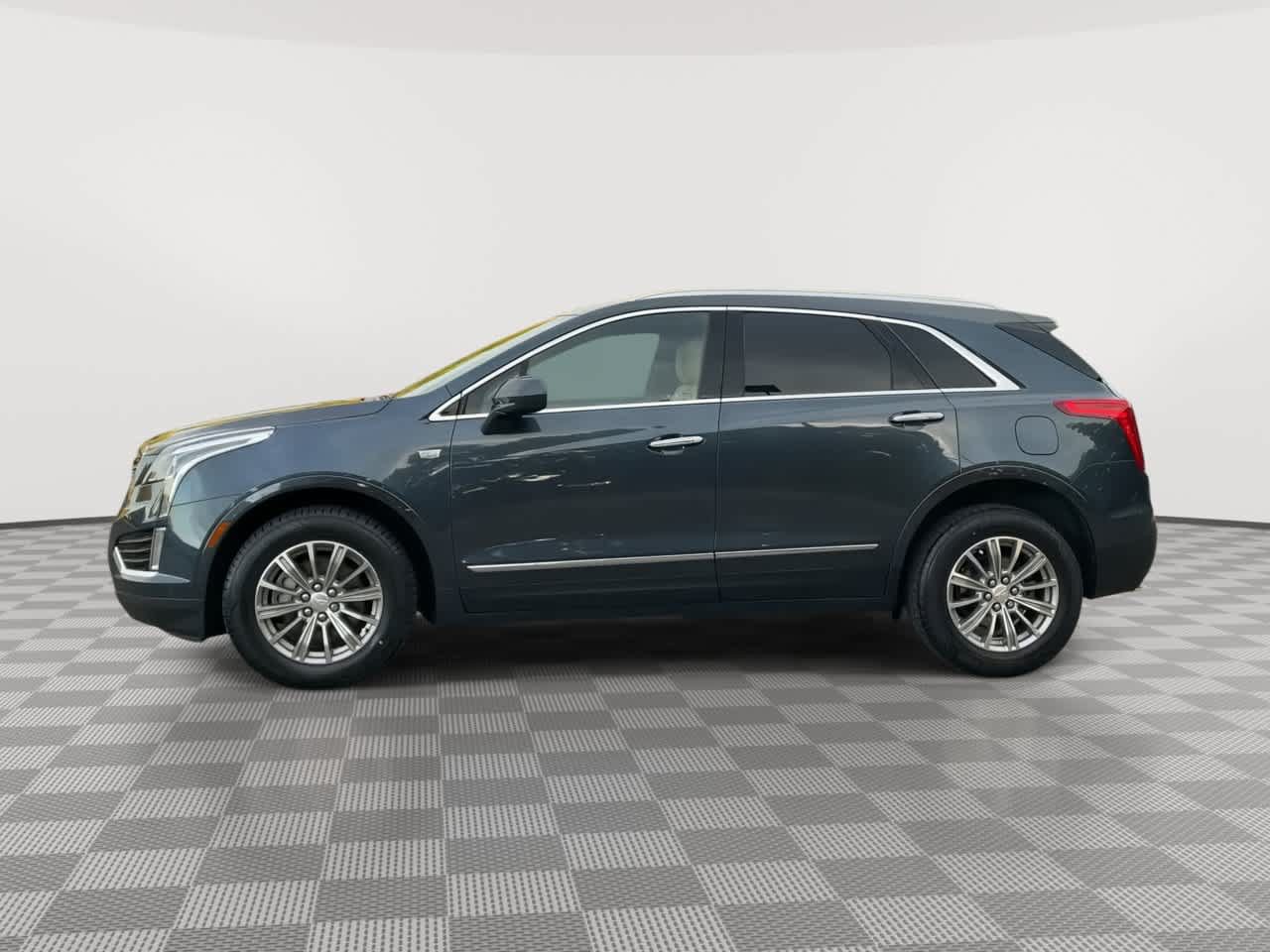 Used 2019 Cadillac XT5 Luxury FWD image 5